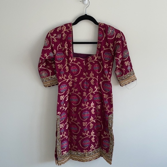 Indian Suit - Picture 7 of 9